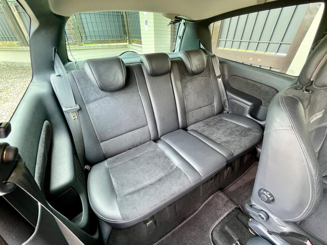 Renault Clio 2.0 16V RS Sport *UNICO PROPRIETARIO*