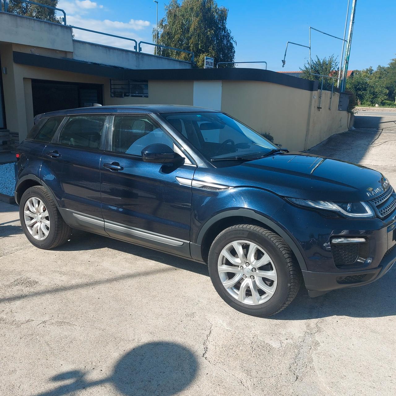 Land Rover Range Evoque 2.0 TD4 150 CV 5p. SE