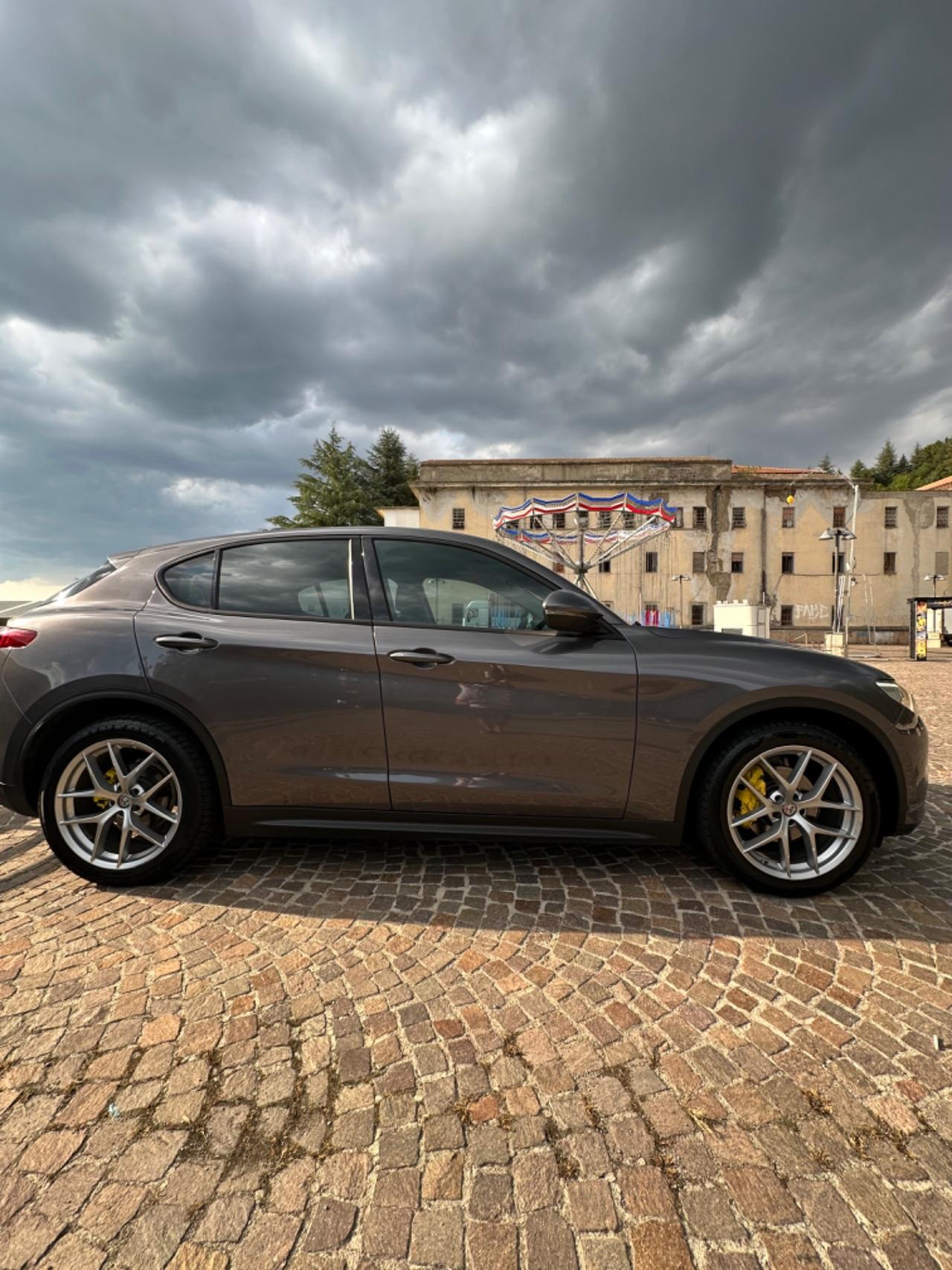 Alfa Romeo Stelvio 2.2 Turbodiesel 180 CV AT8 RWD Executive