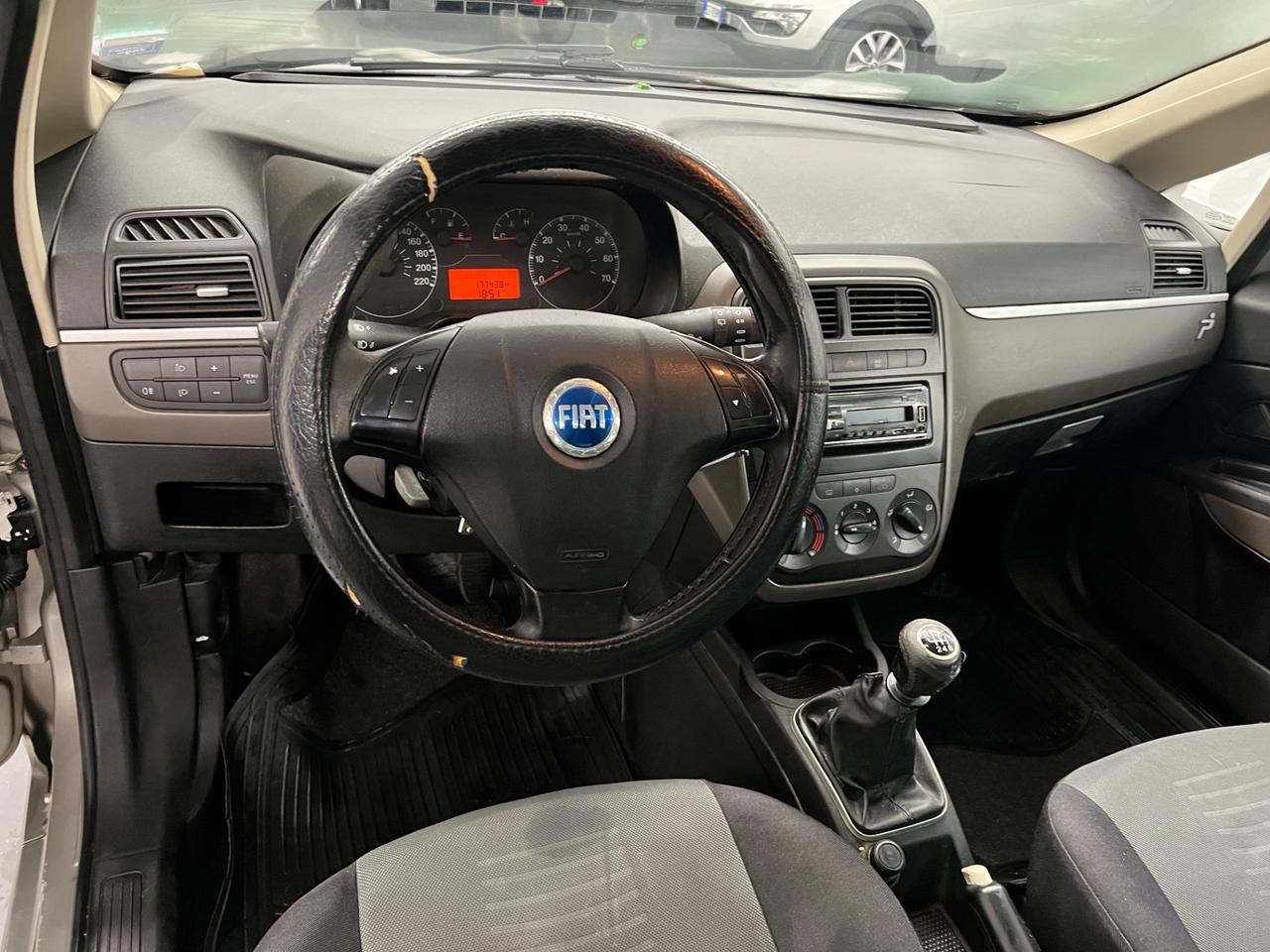 Fiat Grande Punto 1.3MJT 90 5p.Van Dynam. 4pt