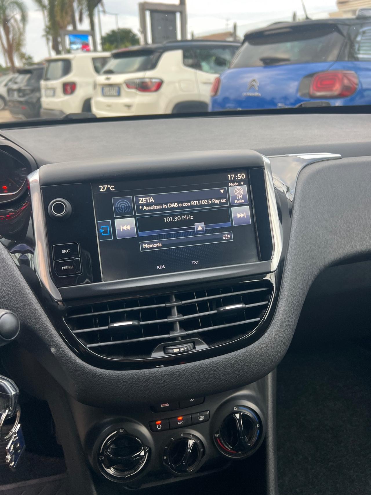 Peugeot 208 1.4 HDi 68 CV 3 porte Allure