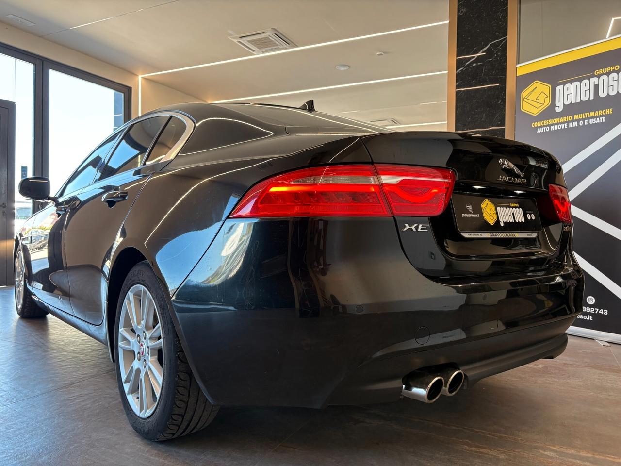 Jaguar XE 2.0 D Turbo 180CV aut. Prestige