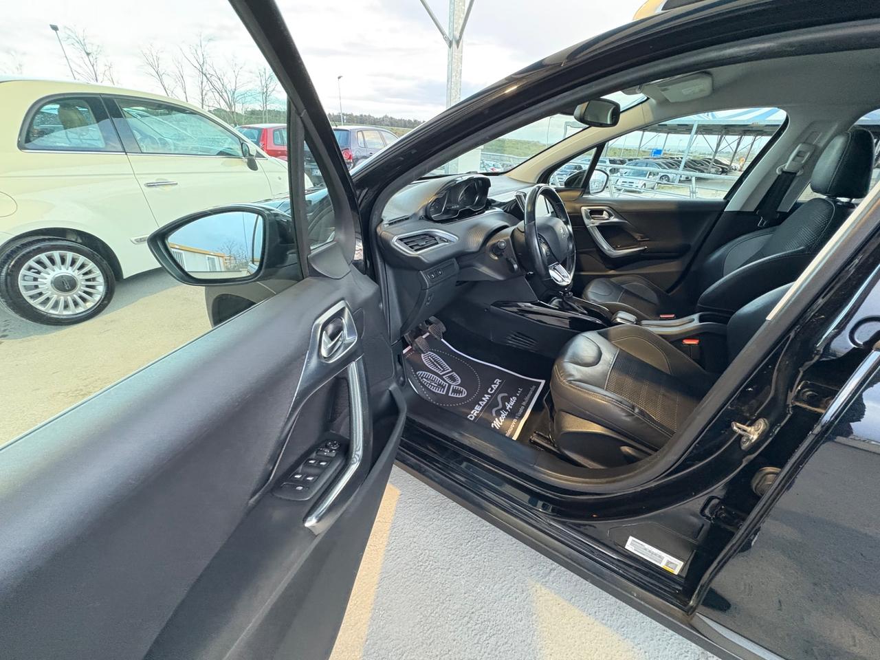 Peugeot 2008 BlueHDi 120 S&S Black Matt