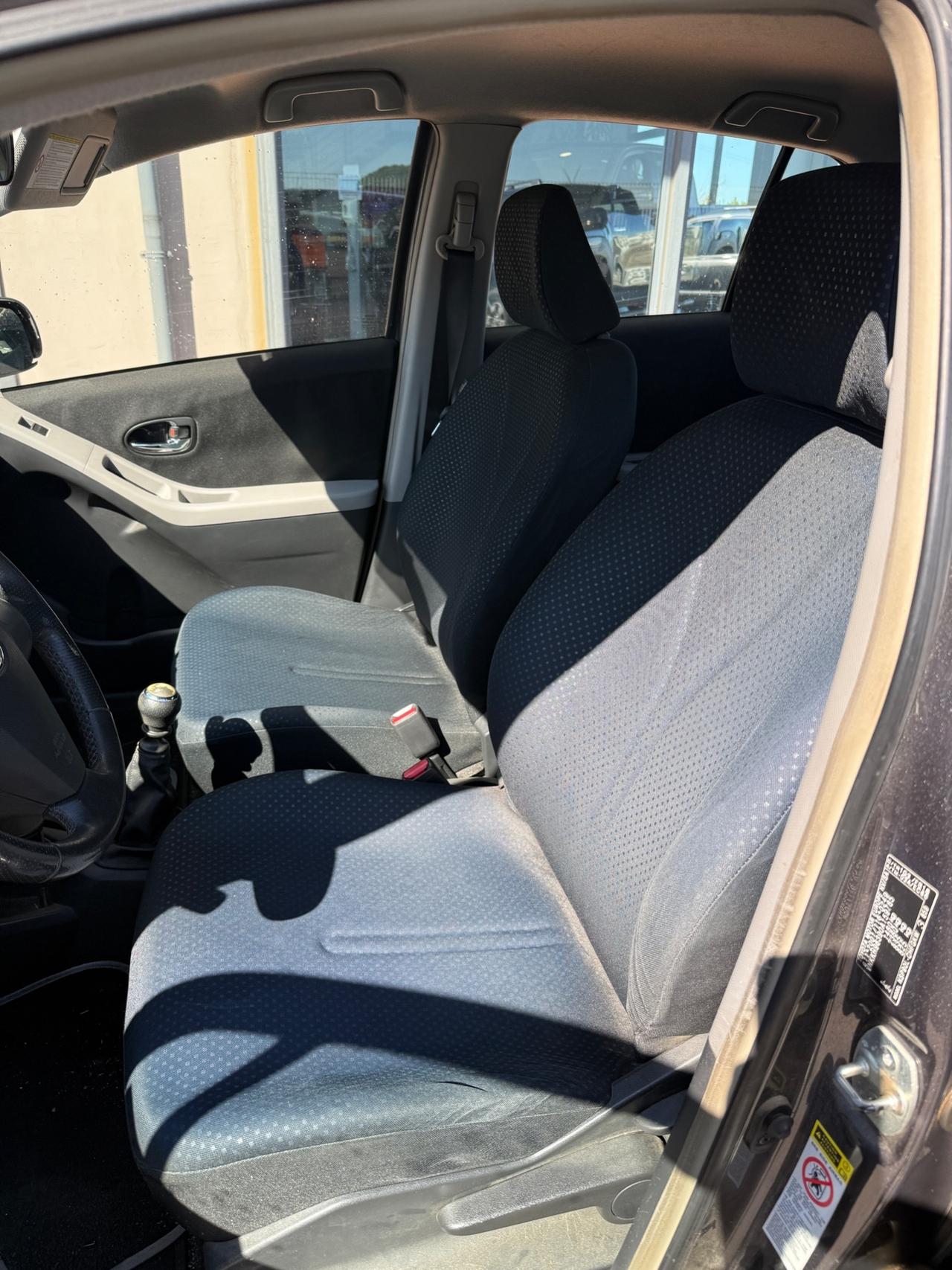 Toyota Yaris 1.3 5 porte Sol LEGGI BENE