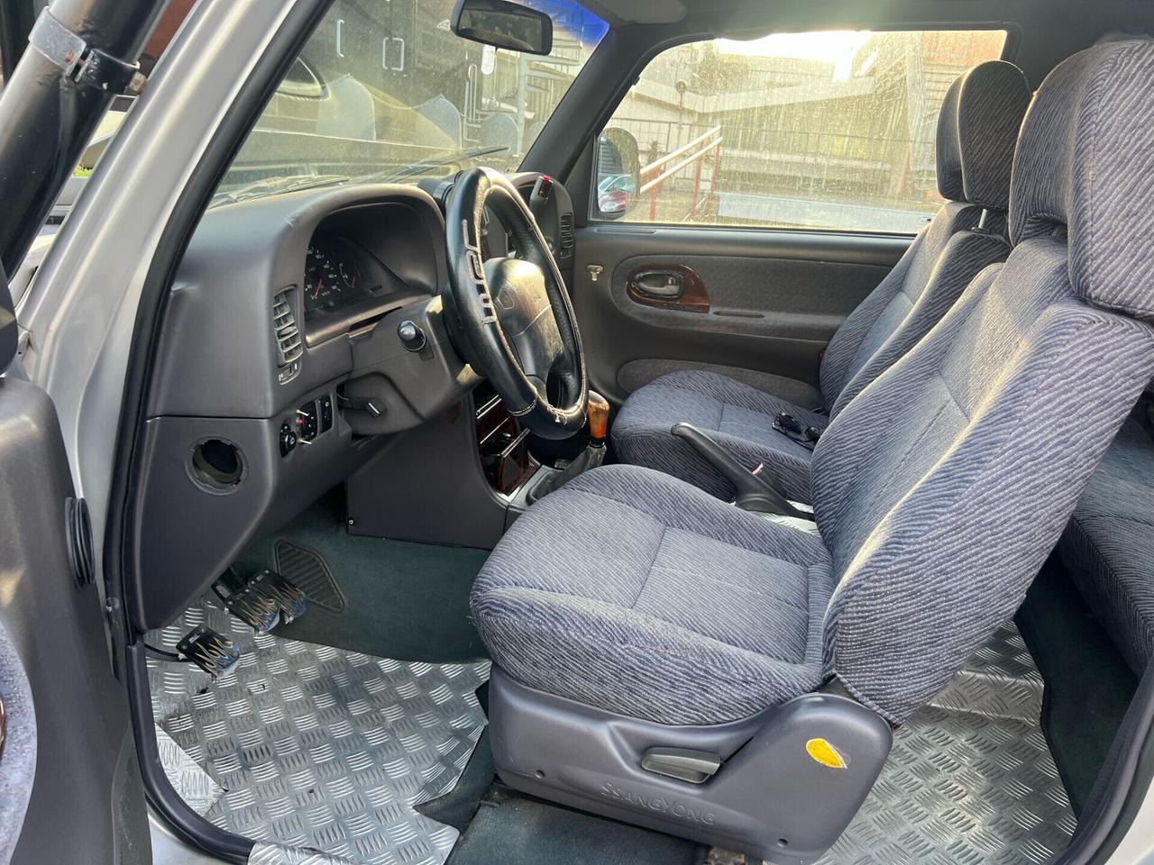 Ssangyong Korando 661 2.3 diesel EL
