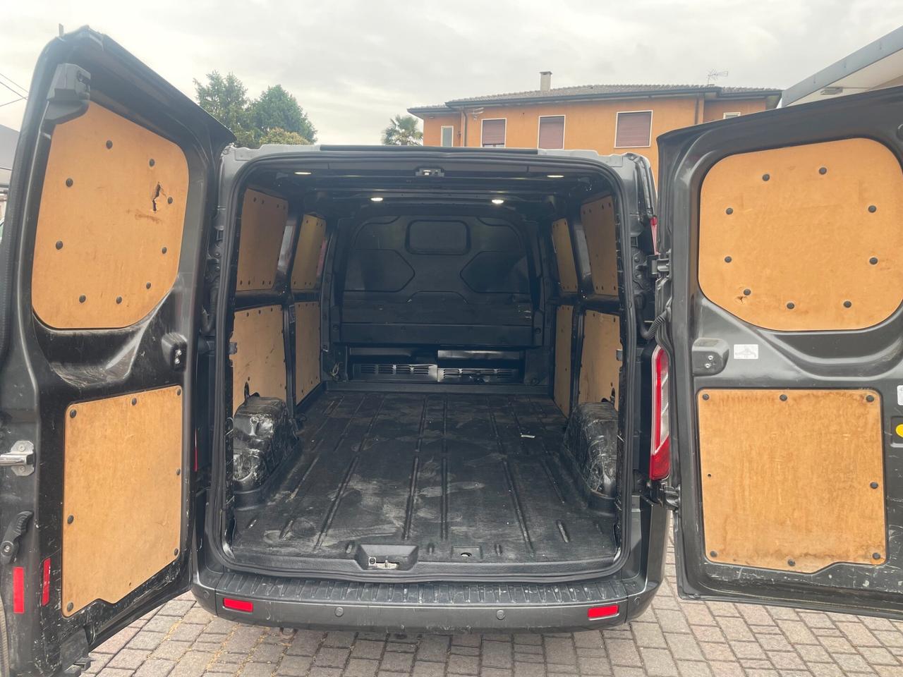 Ford Transit Custom 310 2.0 TDCi 130 PL Furgone Titanium
