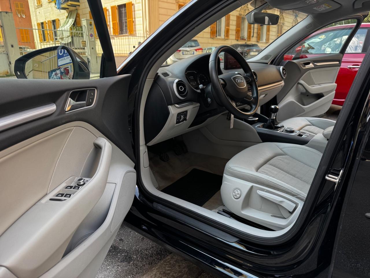 Audi A3 Sedan 2.0 TDI 150CV MANUALE 6M- PERMUTABILE