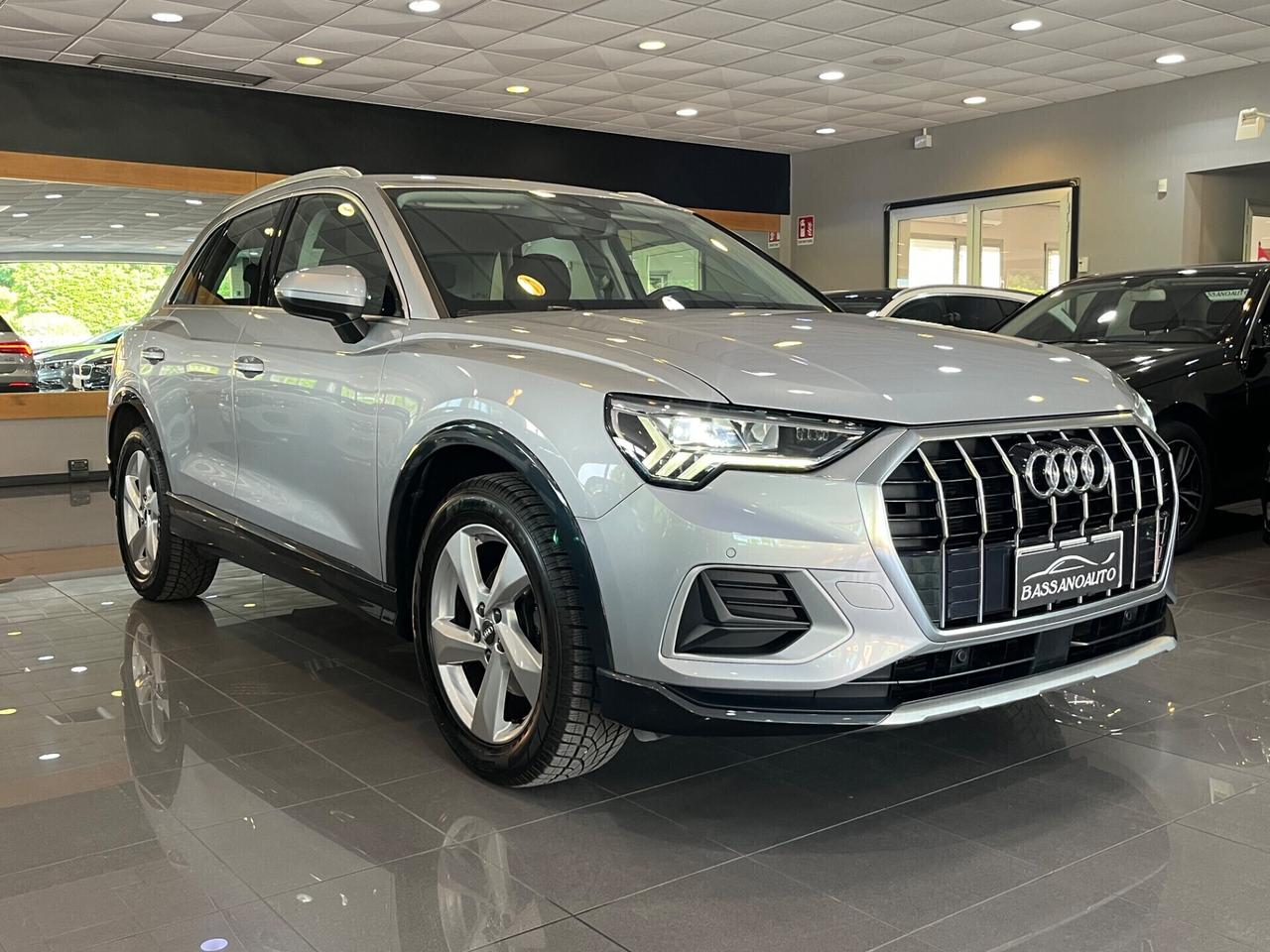 Audi Q3 35 2.0 tdi Business s-tronic 92.000 KM!!