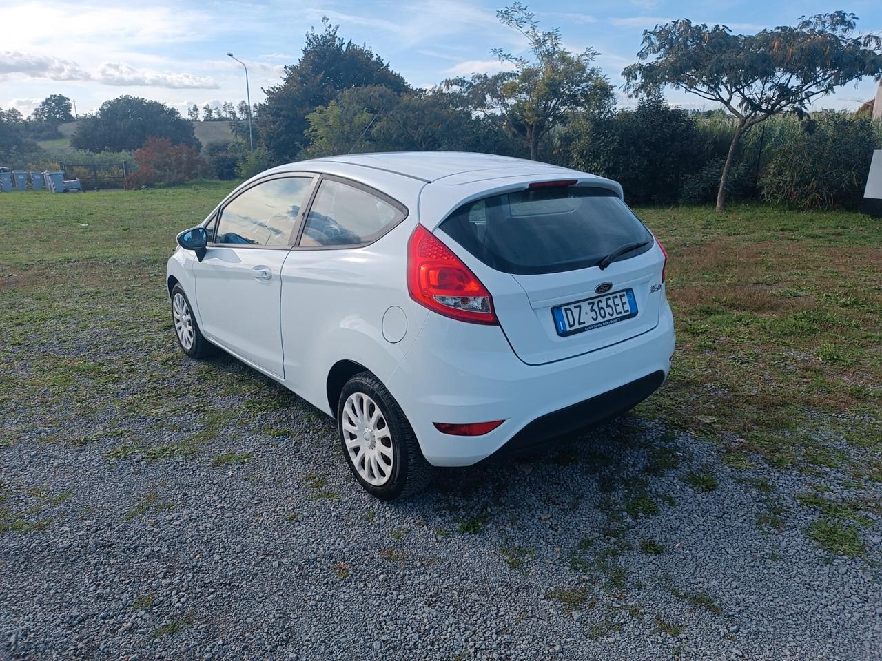 Ford Fiesta Fiesta 1.4 3 porte Bz.- GPL