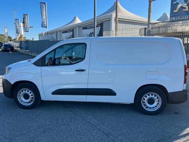 Peugeot Partner e-Partner motore elettrico 136 CV L2H1 Furgone Premium