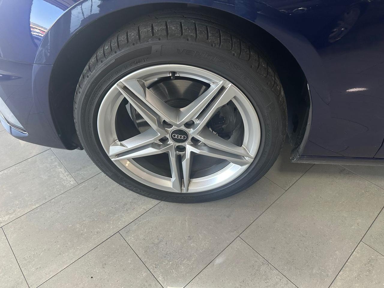 Audi A4 Business Advanced 2.0 35 TDI MHEV #6533