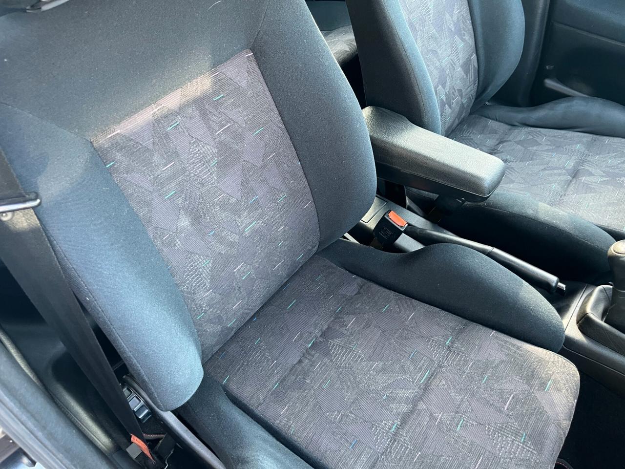 Volkswagen Golf 2.0 16V cat 5 porte GTI