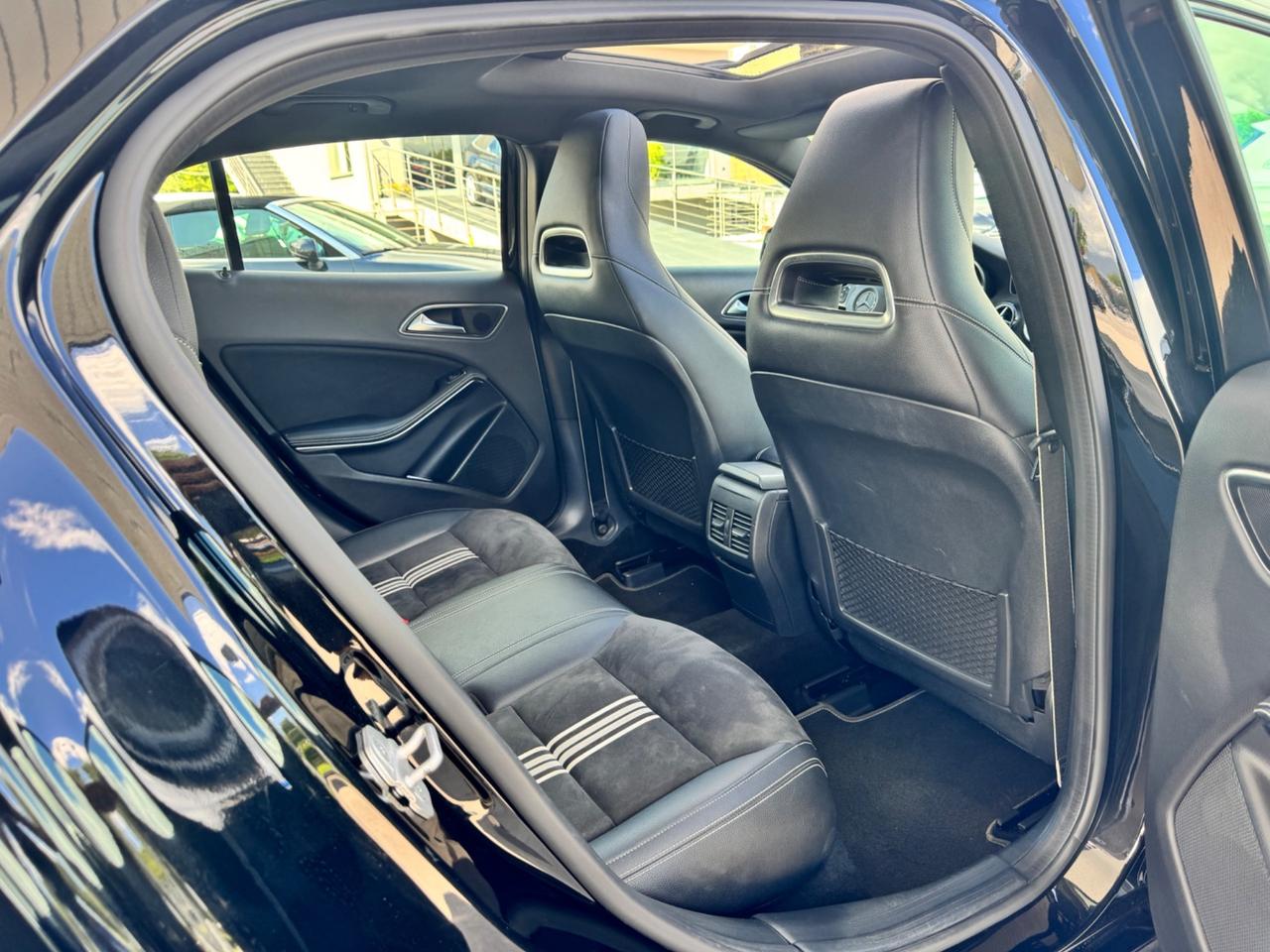 Mercedes-benz GLA 200 d Automatic Premium edition open