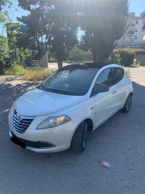 Lancia Ypsilon 1.2 69 CV 5P Platinum CON TETTO