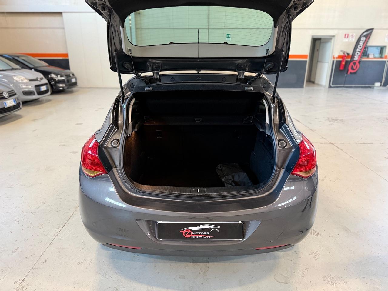 Opel Astra 1.4 100CV 5 porte Cosmo NEOPATENTATI