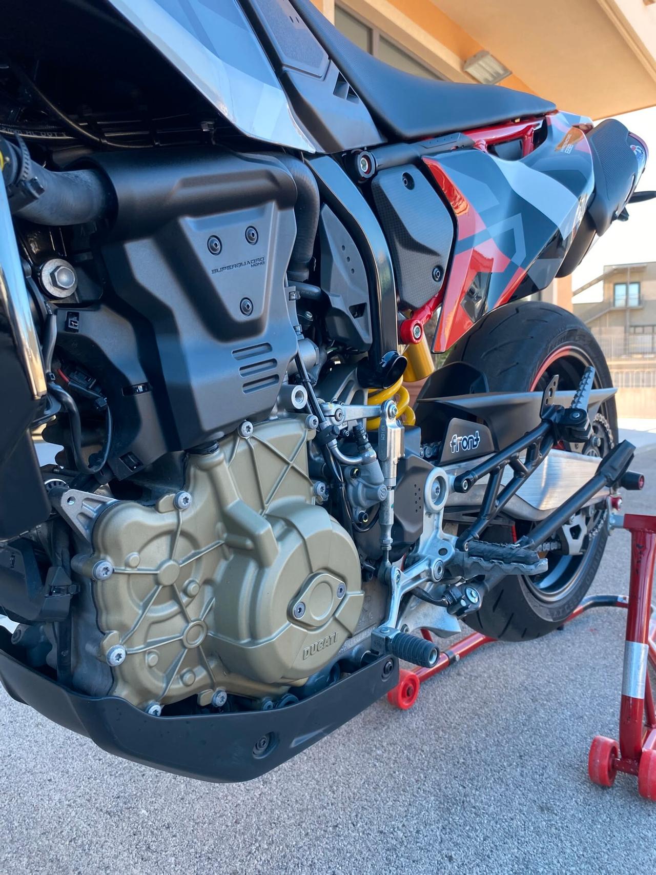 Ducati Hypermotard 698 mono RVE
