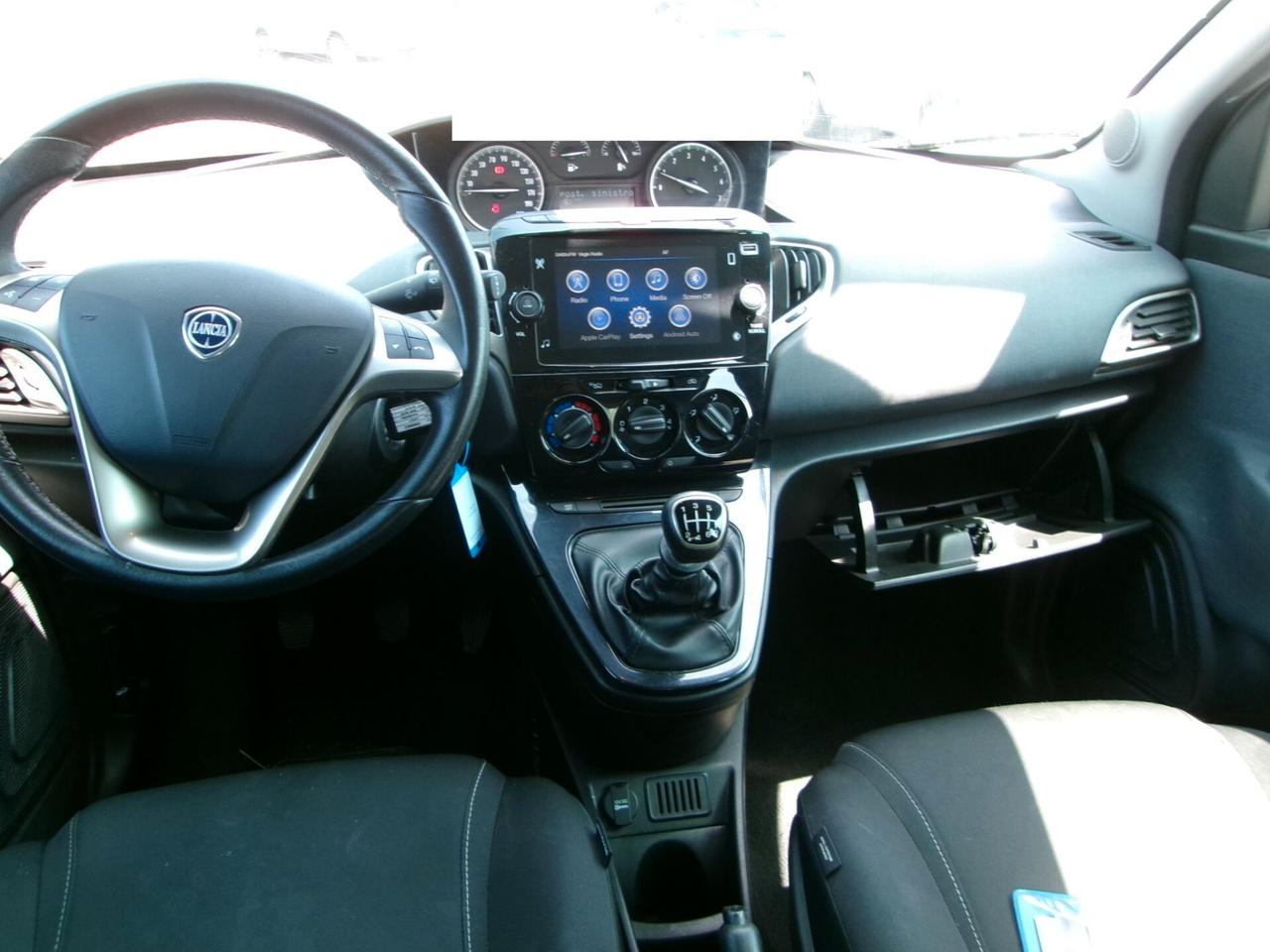 LANCIA YPSILON 1.0 FIREFLY 69CV 6M. HYBRID GOLD ( MIRROR - SENSORI POST. )