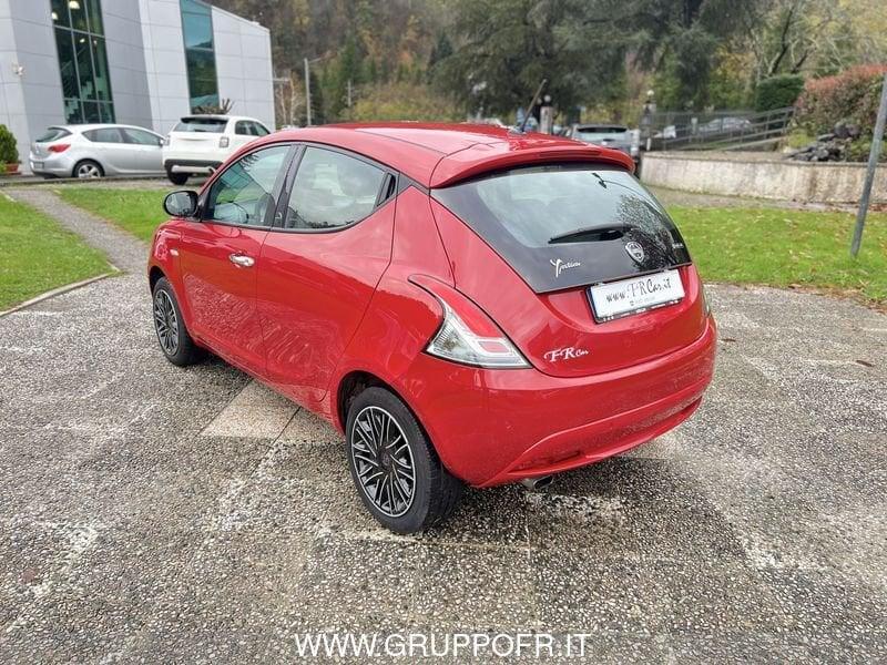 Lancia Ypsilon 1.0 FireFly 5 porte S&S Hybrid Ecochic Gold