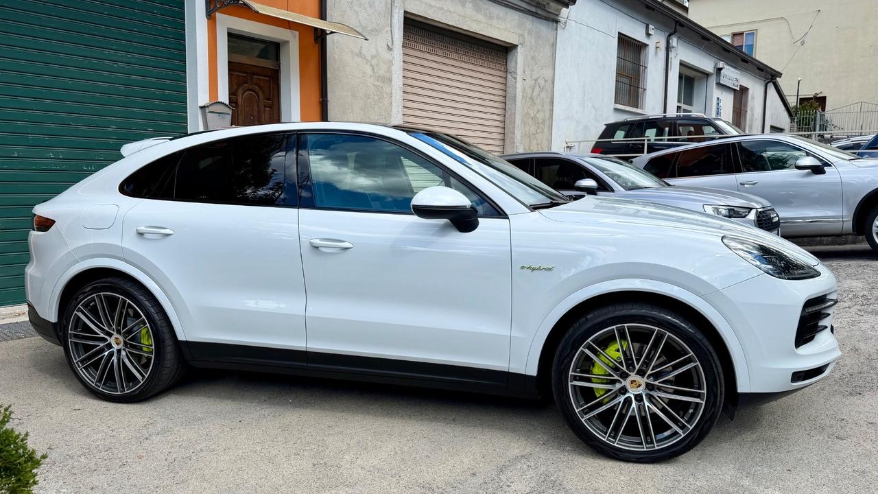 Porsche Cayenne Coupé 3.0 V6 E-Hybrid