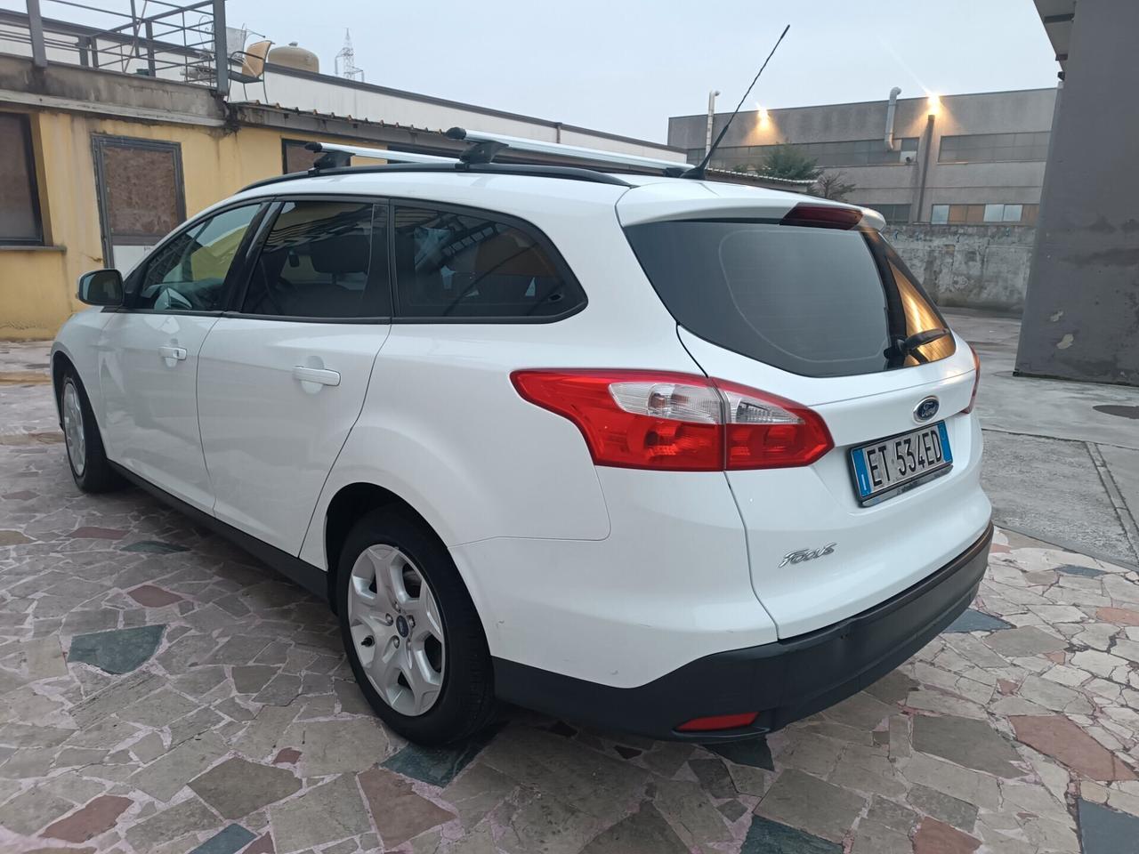 Ford Focus 1.6 120 CV GPL SW Titanium