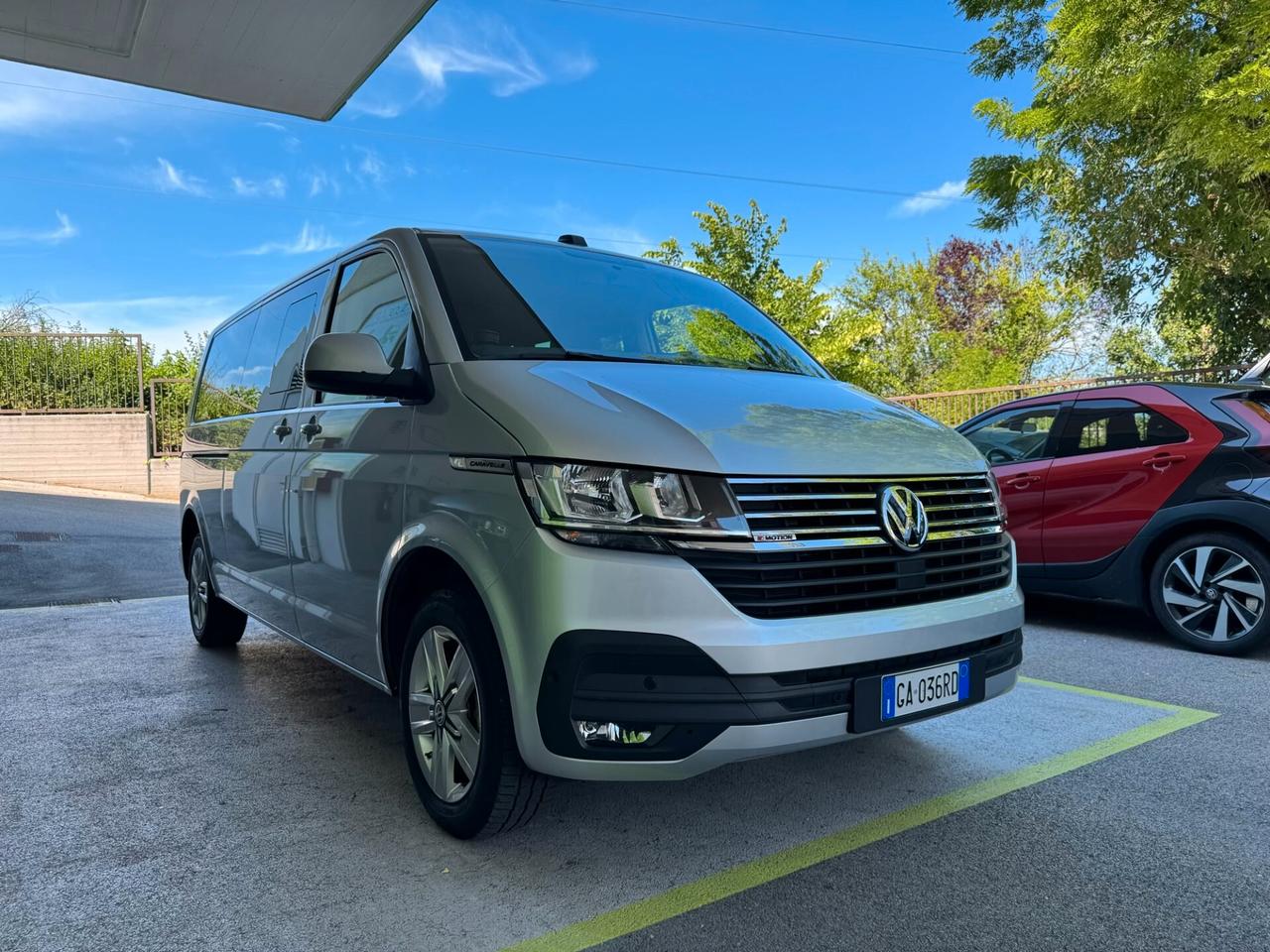 Volkswagen Caravelle T6.1 2.0 4MOTION 9P GARANZIA