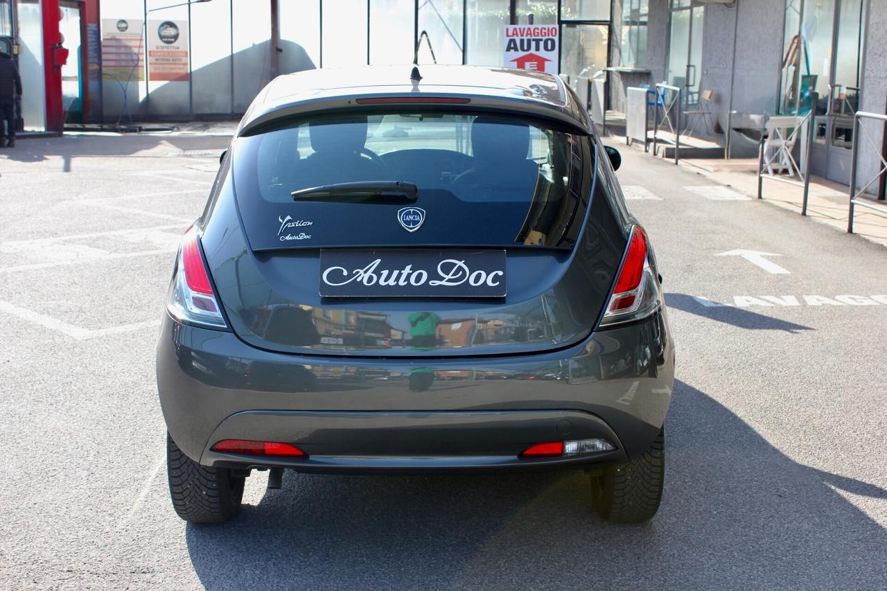 LANCIA YPSILON 1.2 69CV 5 PORTE GPL ECOCHIC SILVER