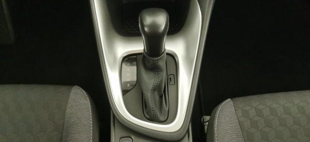 TOYOTA Yaris 1.5 Hybrid 5 porte Business