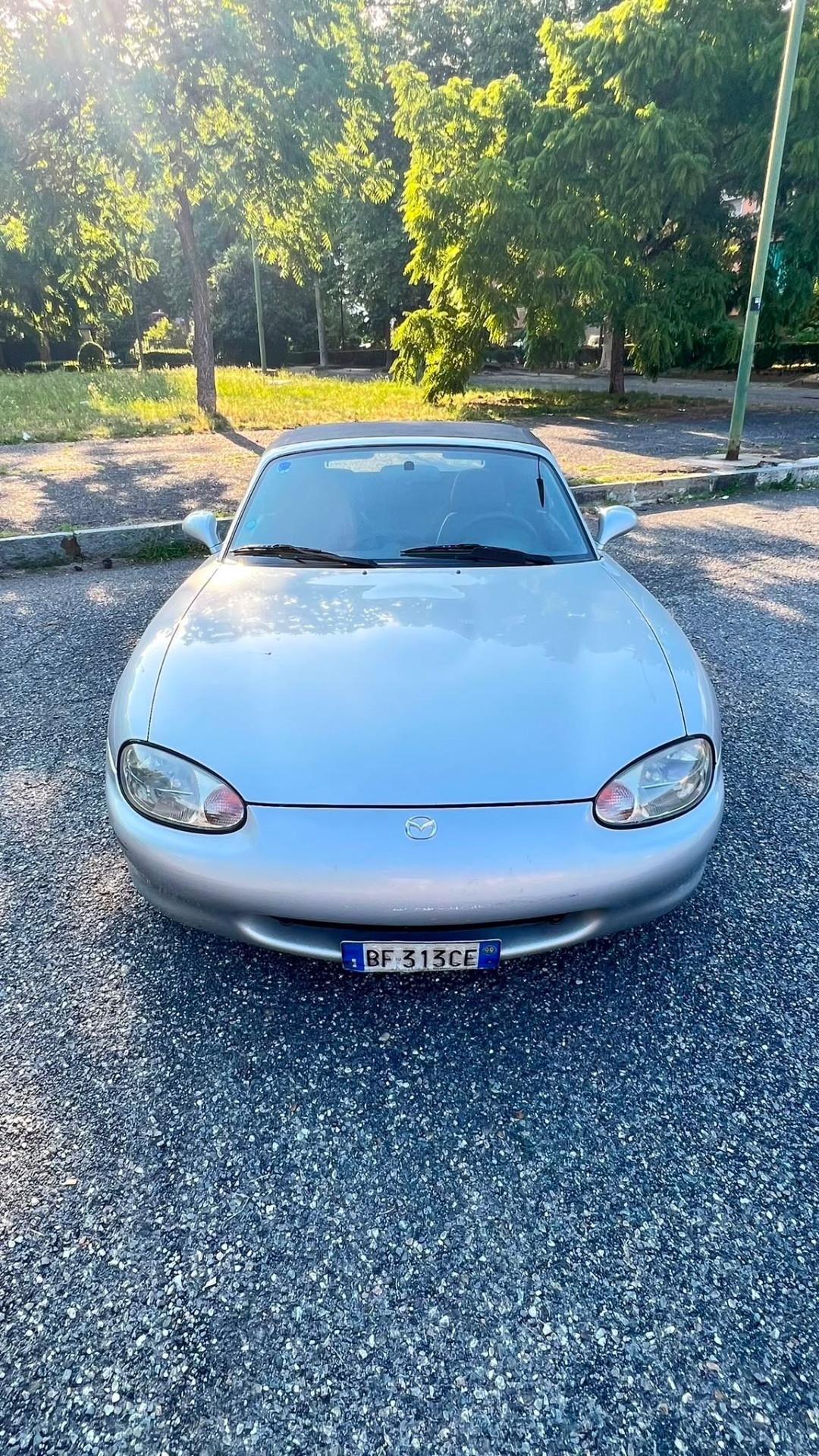 Mazda MX-5 1.6i 16V cat
