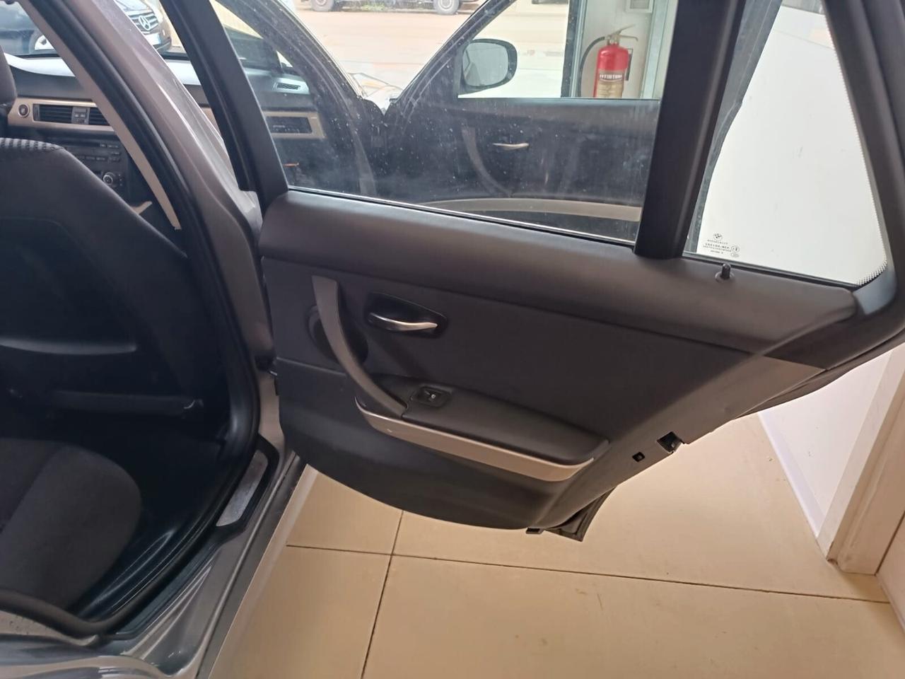 Bmw 318 318d 2.0 143CV cat Touring MSport