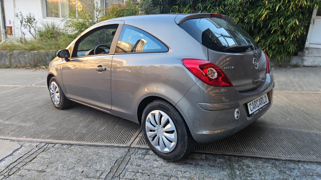 Opel Corsa 1.2 3 porte Edition