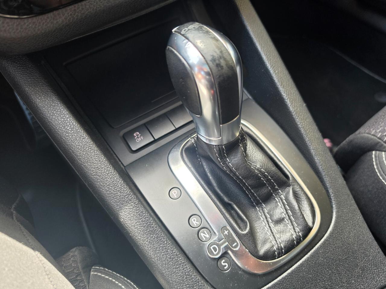 Volkswagen Scirocco R 2.0 TSI 265CV