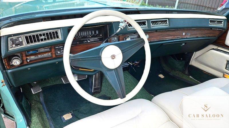 Cadillac De Ville