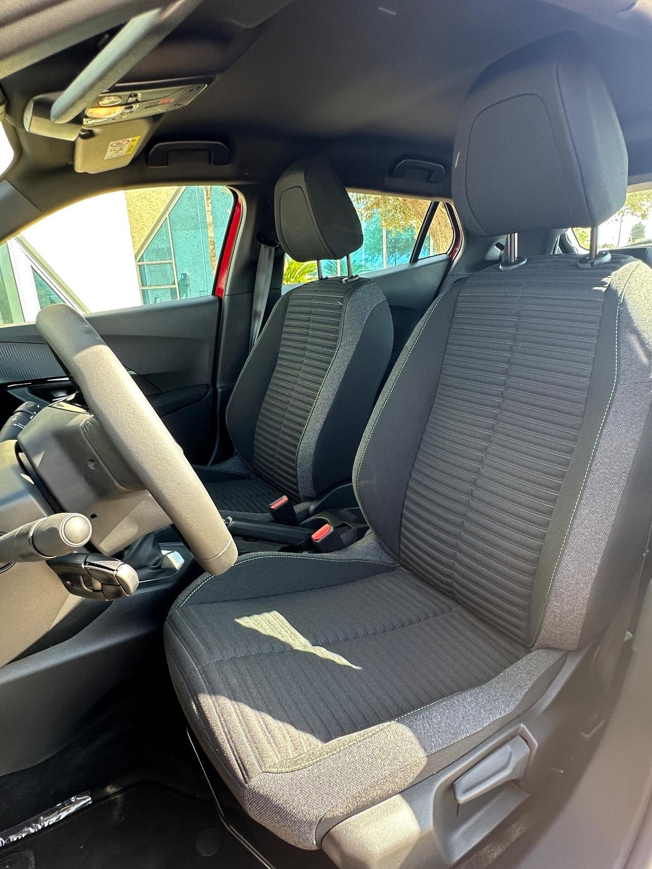 Peugeot 2008 1.2 Style offerta T-Stock prezzo imperdibile