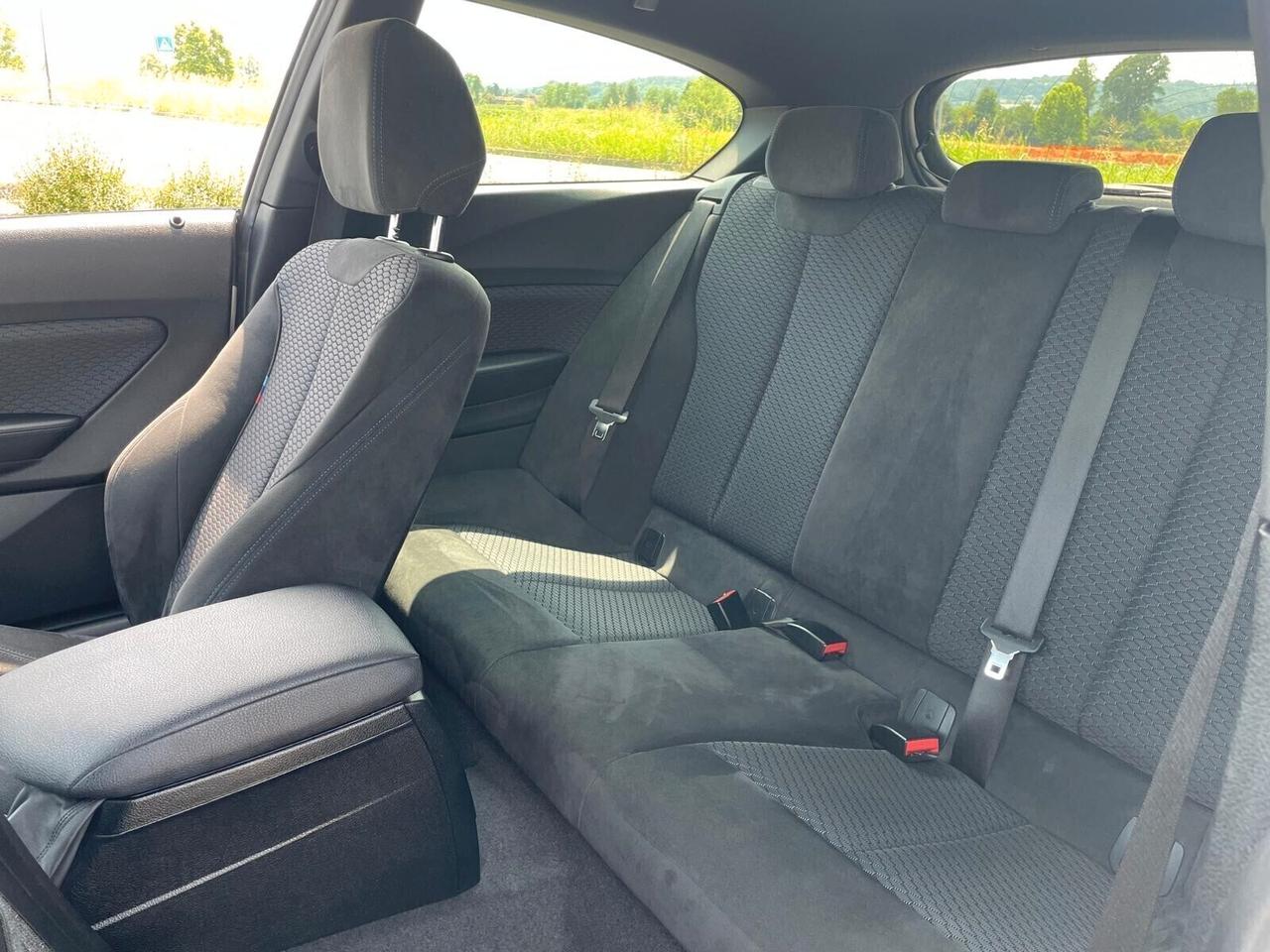 Bmw serie 1 f21 125d M SPORT