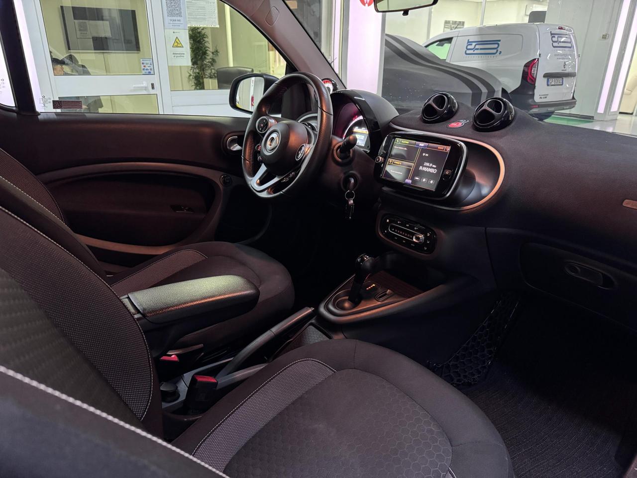 Smart fortwo eq Berlin Passion 22kW