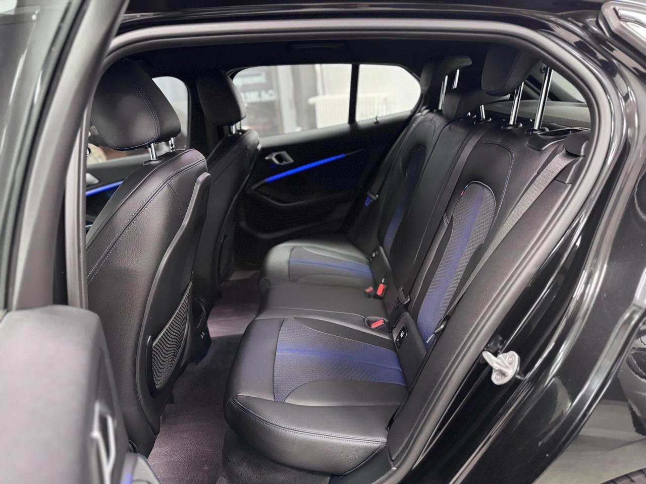 Bmw 116 116d 5p. Msport