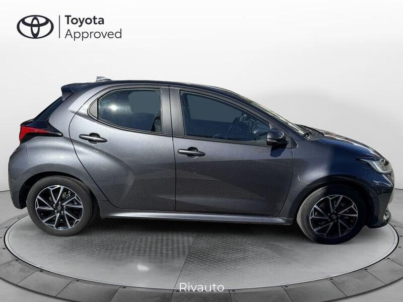 Toyota Yaris Hybrid Trend MY22