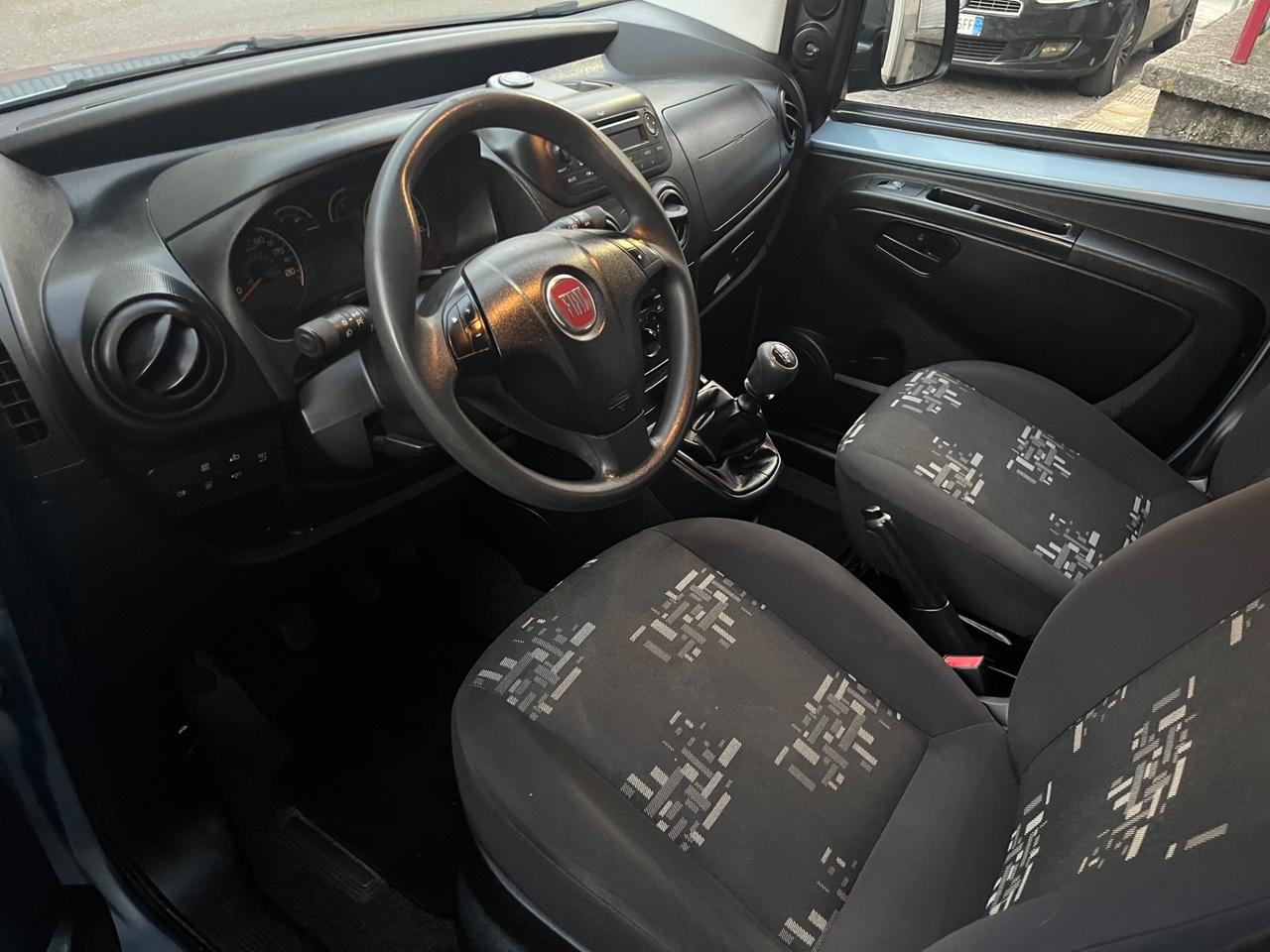 FIAT QUBO FULL OPTIONAL CON I POSTI 2015