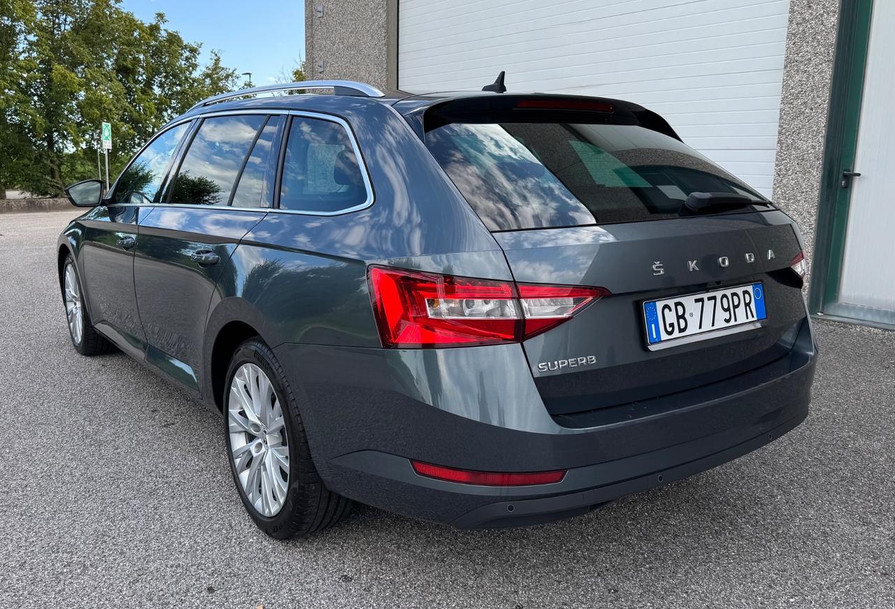 Skoda Superb 2.0 TDI 150 CV SCR DSG Wagon Executive
