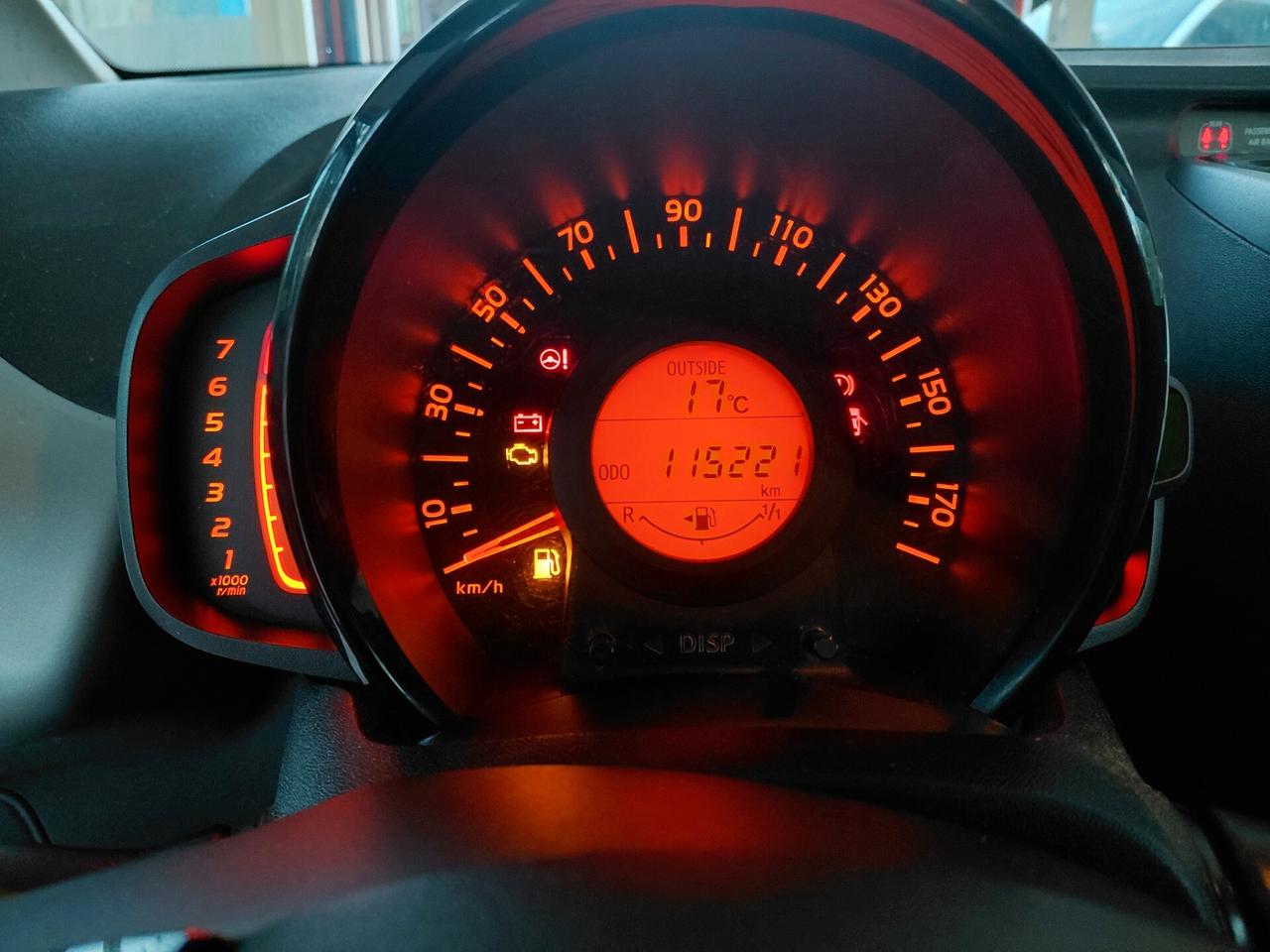 Toyota Aygo 1.0 VVT-i 69 CV 5 porte x-clusiv