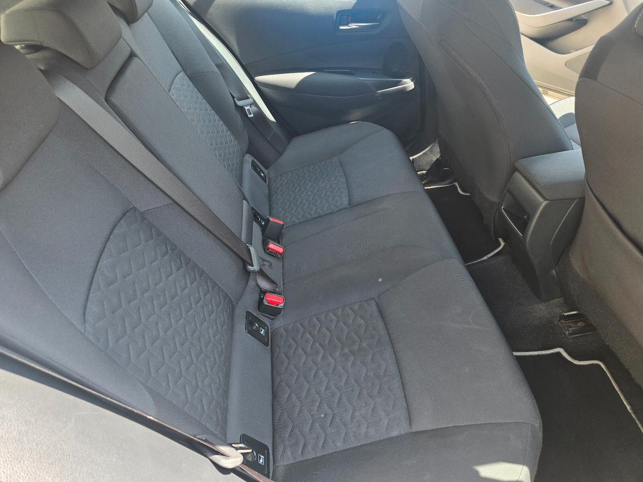 Toyota Corolla 1.8 Hybrid Business