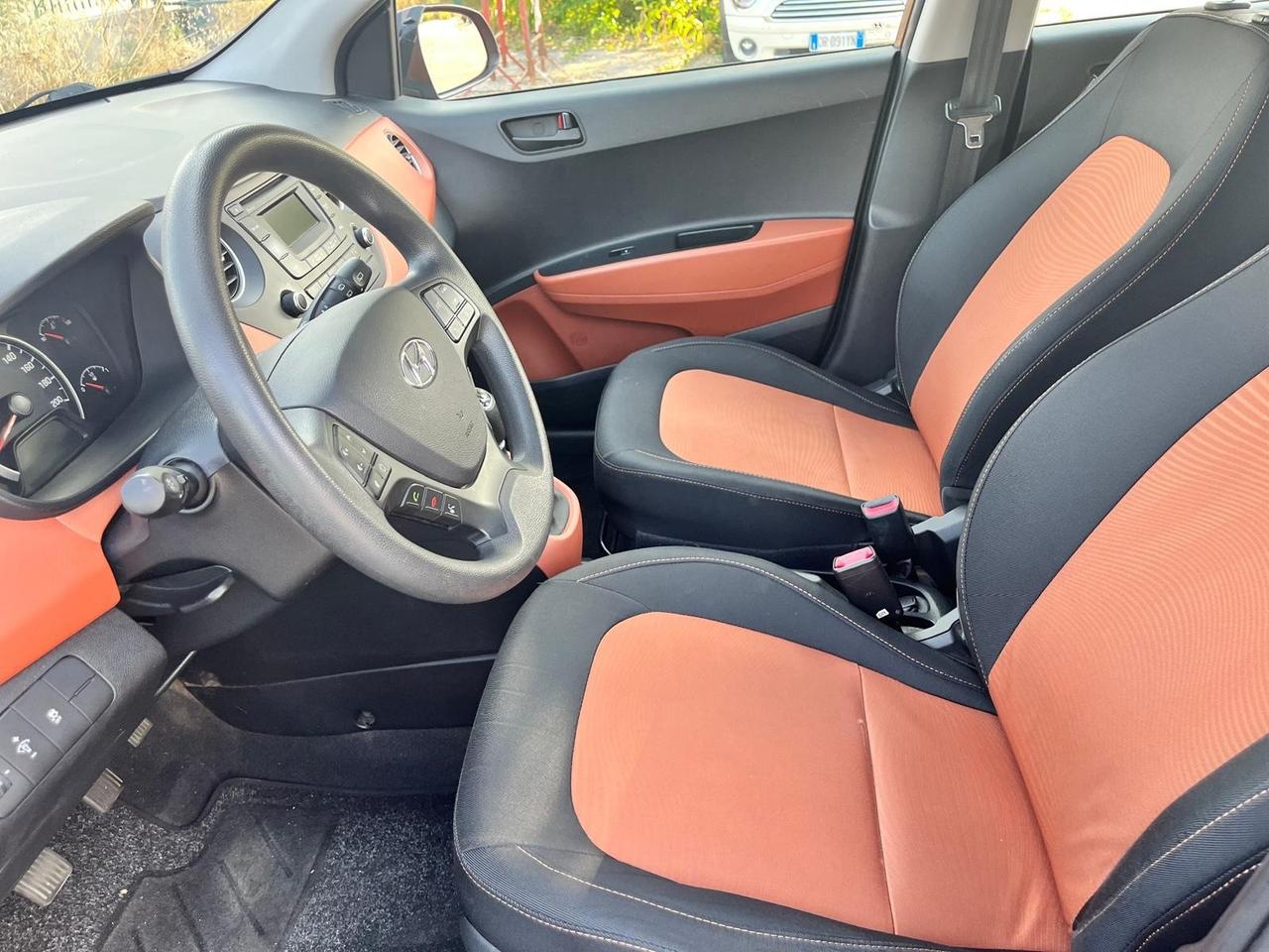 Hyundai i10 1.0 MPI Sound Edition
