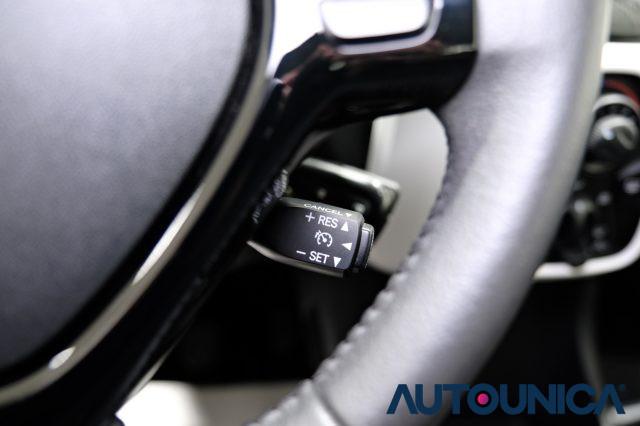 PEUGEOT 108 VTi 68 5 PORTE ALLURE NEOPATENTATI