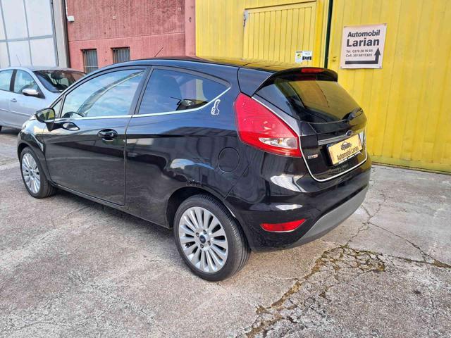 FORD Fiesta 1.6 TDCi 90CV 3 porte DPF Titanium neopatentati