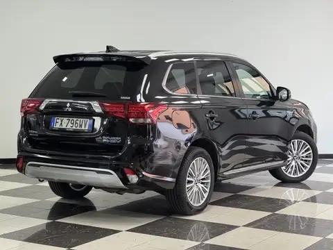 Mitsubishi Outlander 2.4 MIVEC 4WD PHEV Instyle SDA