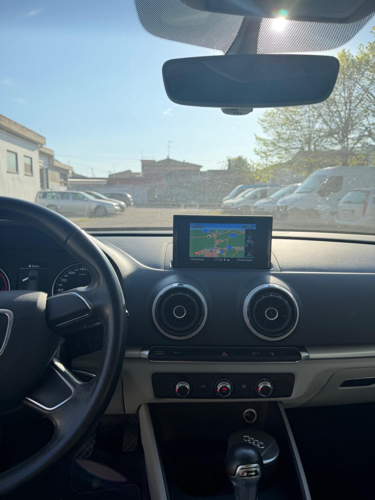 Audi A3 1.6 TDI clean diesel S tronic Ambition