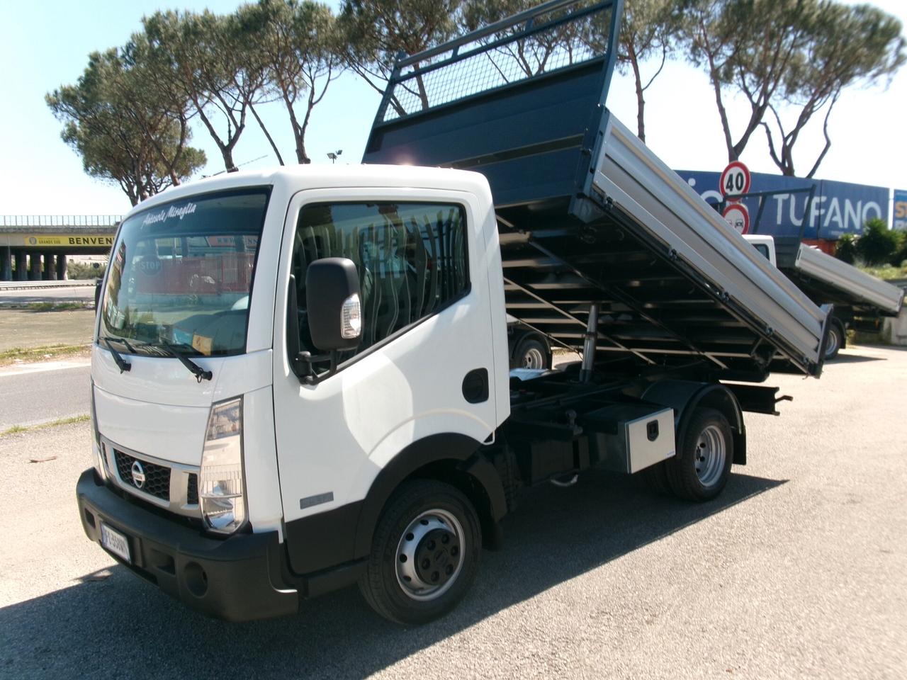 Nissan Cabstar NT400 35-12 2.5 120CV E5 RIBALTABILE TRILAT 134000 KM TAGLIANDATO