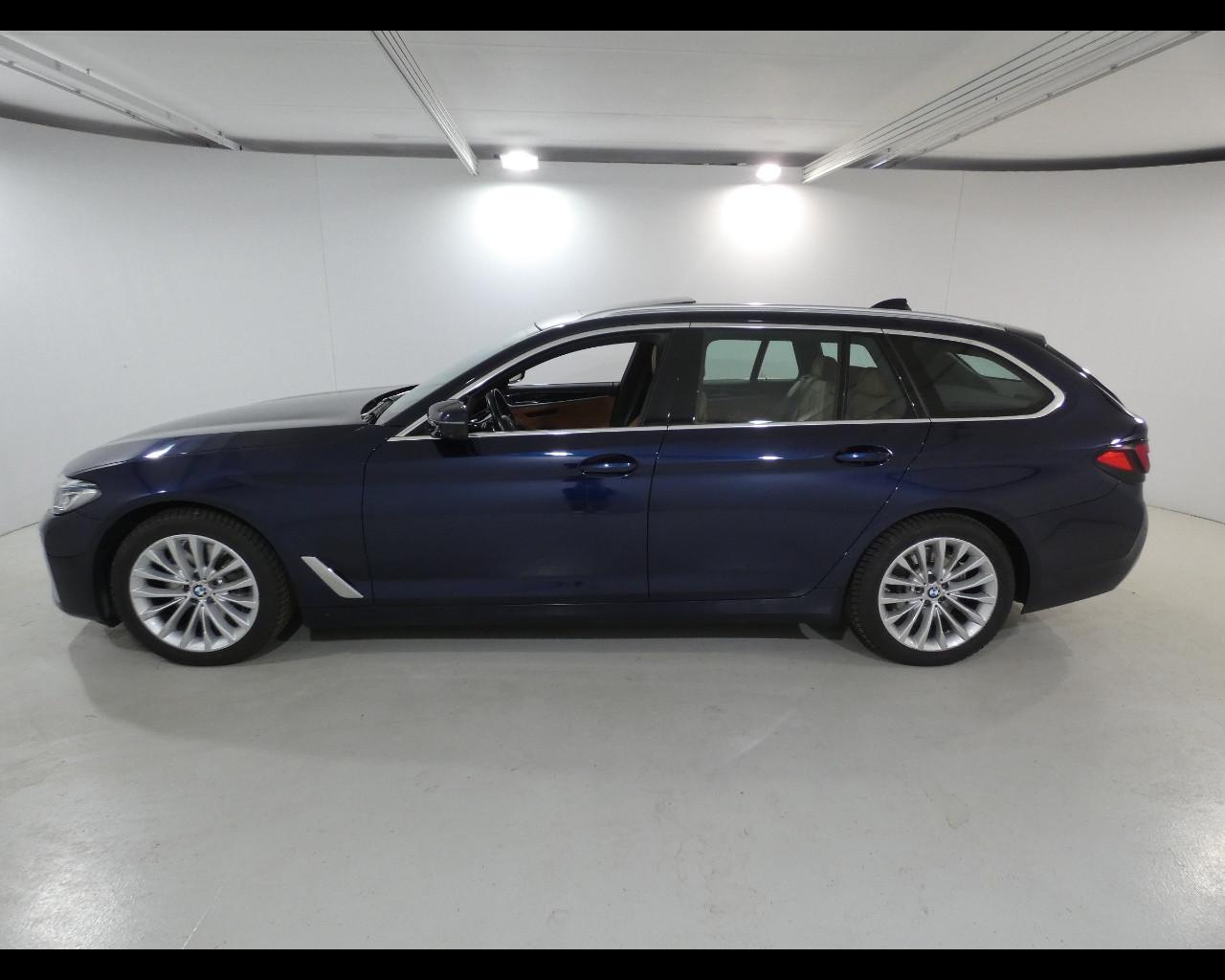 BMW Serie 5(G30/31/F90) - 530d 48V xDrive Touring Luxury