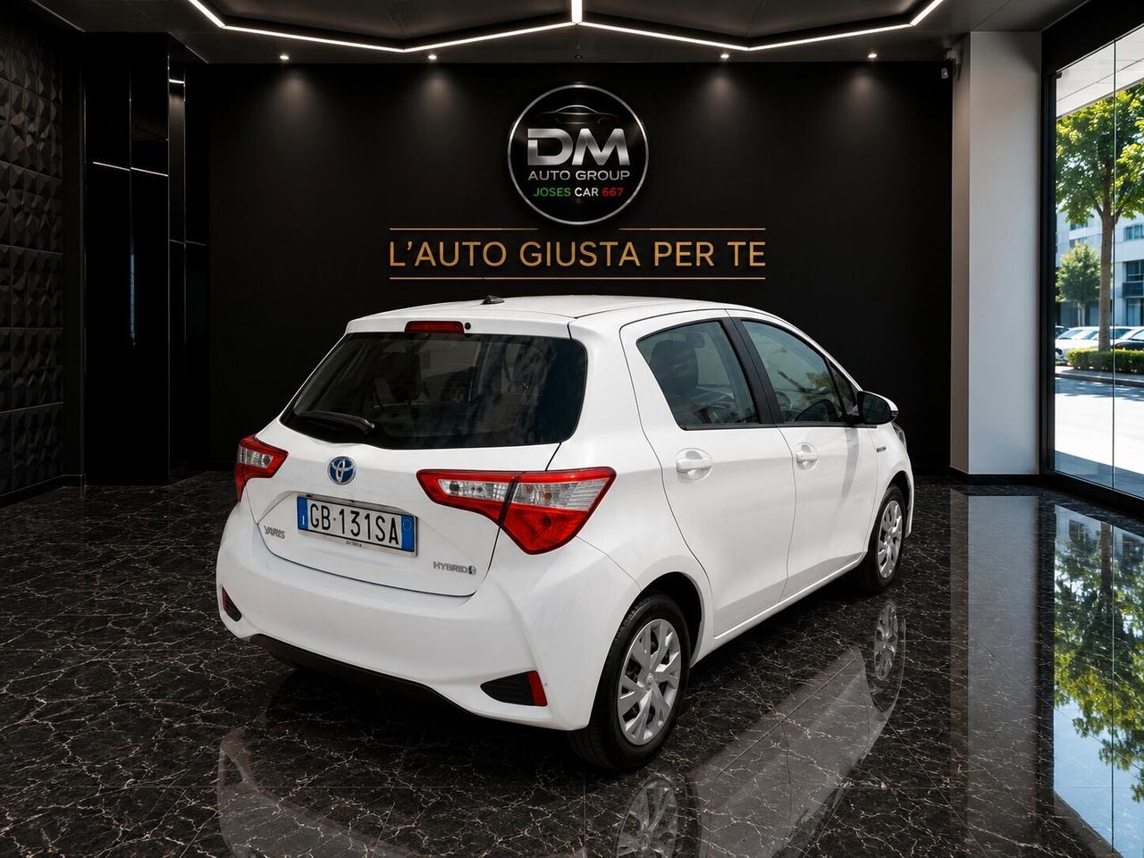 Toyota Yaris 1.5 Hybrid 5 porte Business