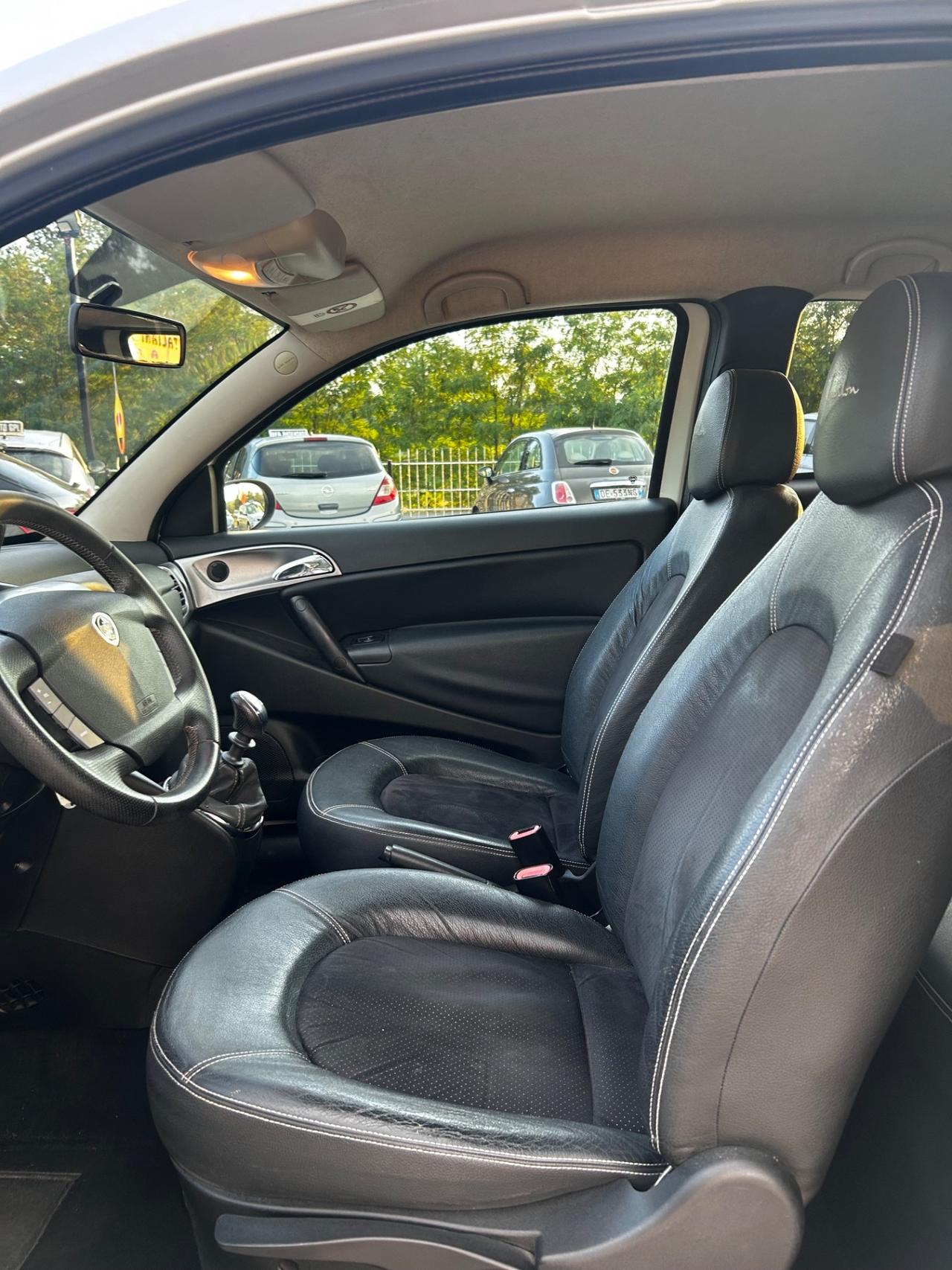 Lancia Ypsilon 1.2 Modamilano